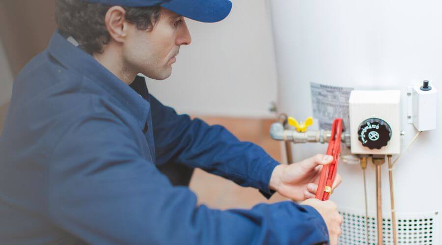 Local water heater installation in Kurtistown, HI